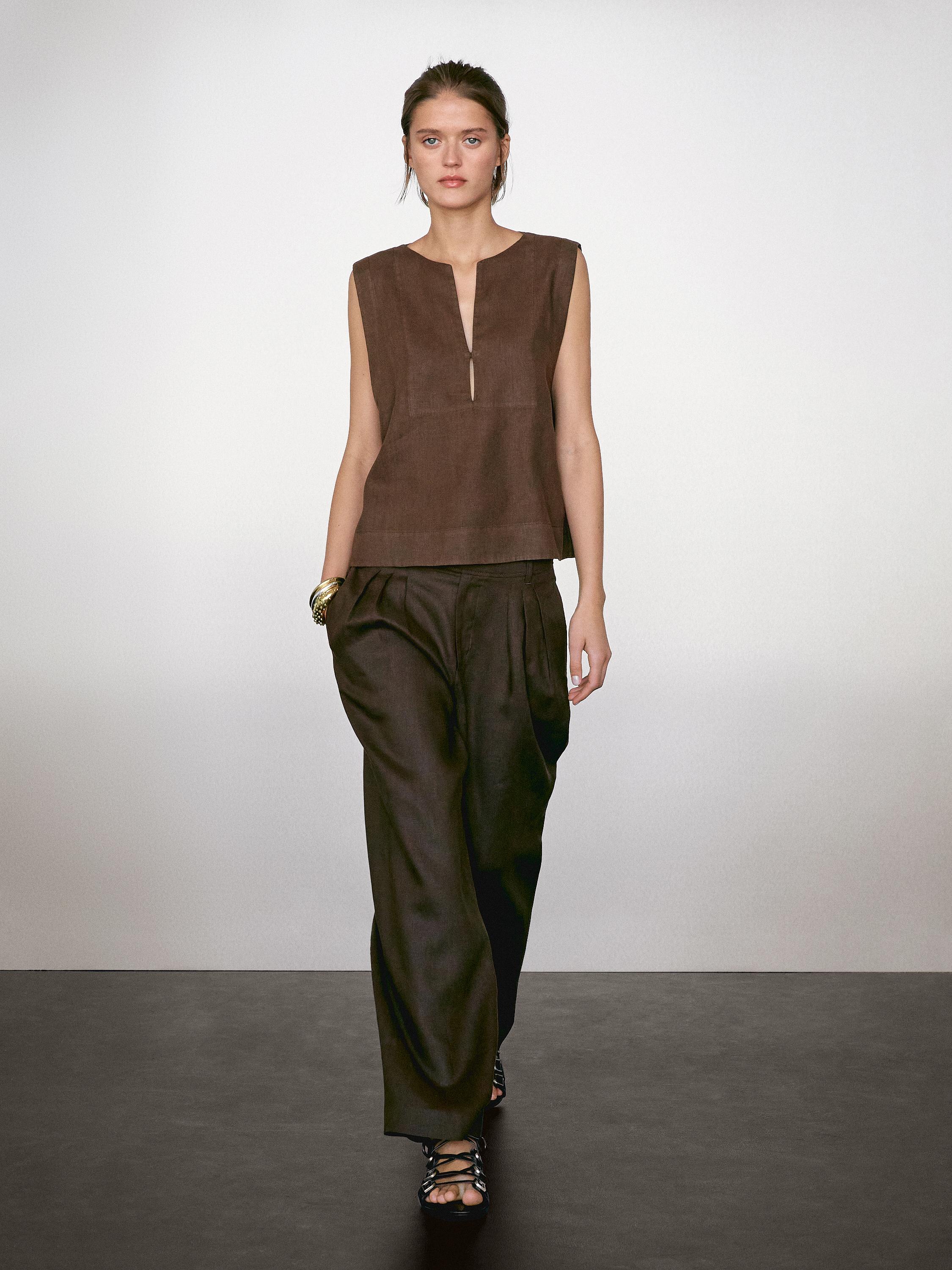 100% linen blouse with seam details